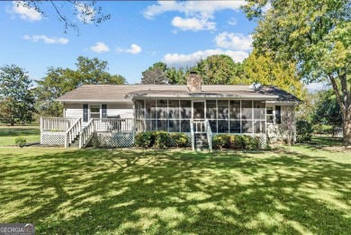 Remodeled Ranch Style Home On Lake Oconee! - Lake Home For Sale in Buckhead, Georgia