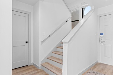 Completely Renovated & Fully Furnished! Ultra- Rare Tops'l - photo 28