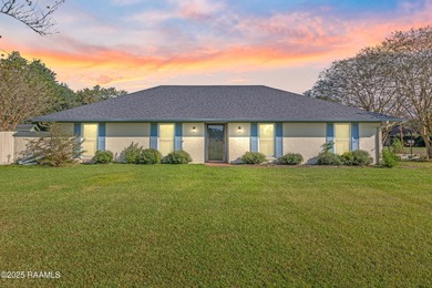 Vermilion River - Vermilion Parrish Home For Sale in Abbeville Louisiana