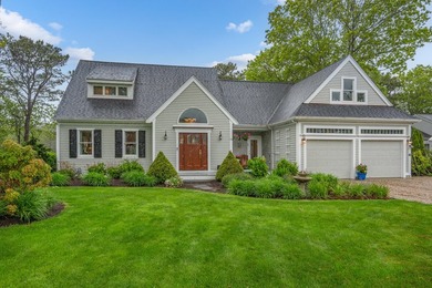 Discover the perfect blend of coastal charm and comfort in this - photo 2