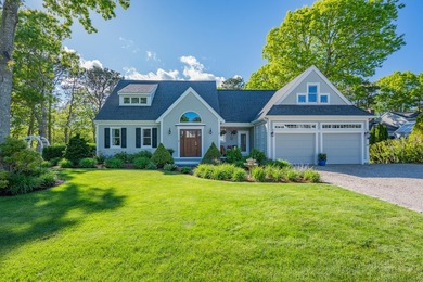 Discover the perfect blend of coastal charm and comfort in this - photo 5