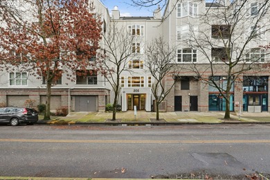 Charming upper-floor condo in one of Portland's most desirable