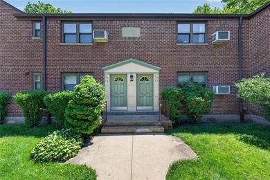 Gut Renovated True 3 Bedroom Upper Unit In The Heart Of - photo 2