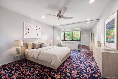 Sophisticated duplex living in the heart of Great Neck. This - photo 11