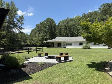 Rare opportunity to own a beautifully updated 3 BR / 2 BA, 2,625 - photo 2