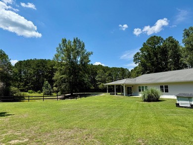 Rare opportunity to own a beautifully updated 3 BR / 2 BA, 2,625 - photo 3