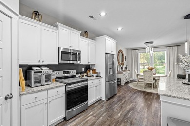 Incredible opportunity to purchase this waterfront 3 bedroom, 2 - photo 17