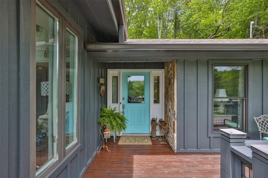This totally renovated mountain retreat is a perfect blend of - photo 3