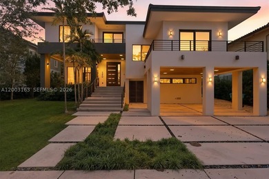 This 5 bed, 5.5 bath residence, new construction and never lived - photo 2