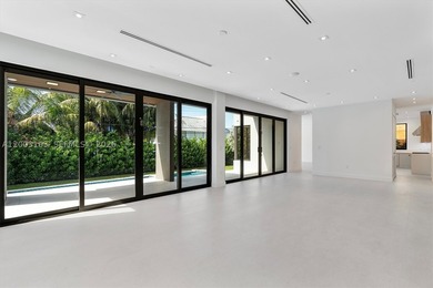 This 5 bed, 5.5 bath residence, new construction and never lived - photo 7