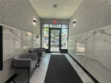 Great opportunity to own this beautiful one bedroom one bath - photo 3