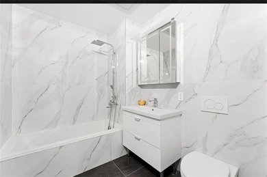 Great opportunity to own this beautiful one bedroom one bath - photo 8