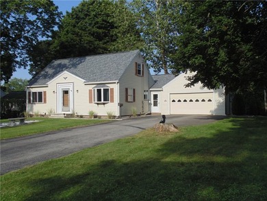 Move right into this well-maintained 4-bedroom Cape Cod in the - photo 12