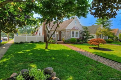 Introducing 2445 Columbus Avenue, a beautifully appointed - photo 4