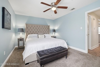 Turnkey Beachside Condo - fully furnished, active established - photo 18