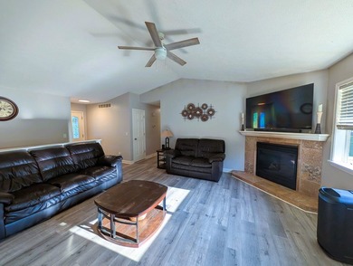 Beautifully updated 4-bedroom, 2-bath ranch home located in the - photo 8
