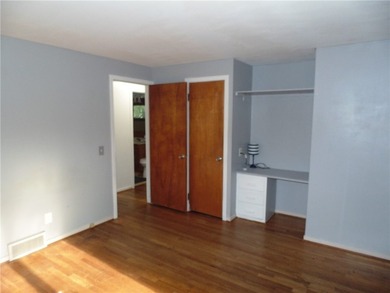 Move right into this well-maintained 4-bedroom Cape Cod in the - photo 19