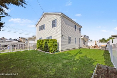 Welcome to this exceptional waterfront home offering the perfect - photo 44