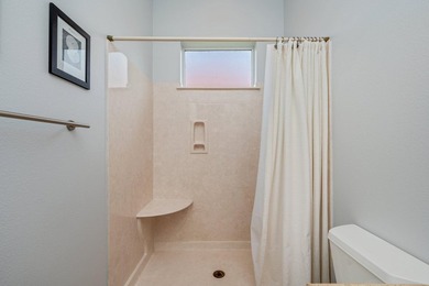 Experience refined, single-level living in the gated golf - photo 45