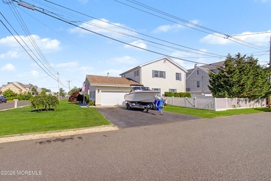 Welcome to this exceptional waterfront home offering the perfect - photo 46