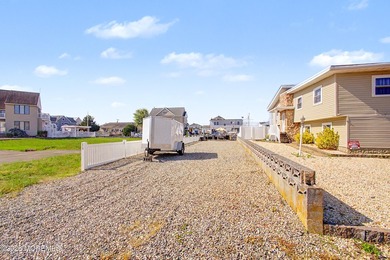Welcome to this exceptional waterfront home offering the perfect - photo 47