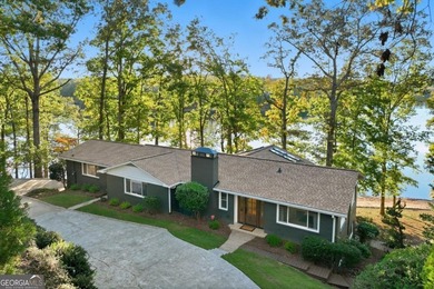 Lake Lanier Home For Sale in Murrayville Georgia