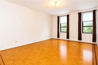Welcome to this spacious, move-in ready studio in the heart of - photo 3