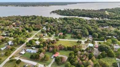 Lake Home For Sale in Purdon, Texas