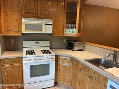 Welcome to 47 Pembrook Loop located in a beautiful community in - photo 4