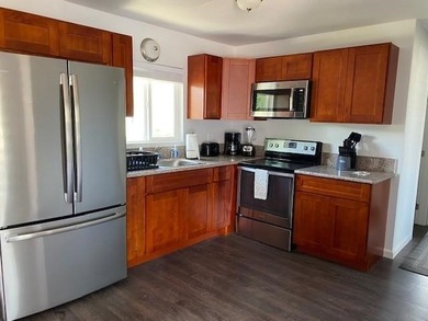 Market Rental income $20,000/mo. Main home is a rectangle with - photo 11