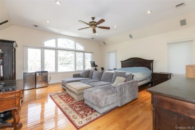 LAKE SUCCESS - A Stately Brick Colonial Set On Beautifully - photo 16