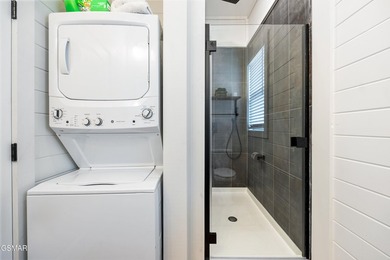 Ready for overnight rental! This cabin has a uniqueness of an - photo 21