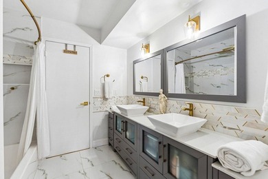 RARE OPPORTUNITY in North Palm Beach with this spacious - photo 26