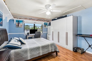 RARE OPPORTUNITY in North Palm Beach with this spacious - photo 30