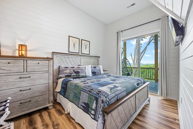 Ready for overnight rental! This cabin has a uniqueness of an - photo 42
