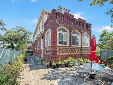 Experience the best of beachfront living in this, fully detached - photo 3