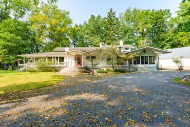 (private lake, pond, creek) Home For Sale in Kalamazoo Michigan