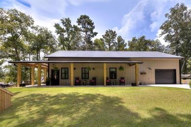 Welcome to this beautifully designed 3BR/2BA barndominium - photo 1