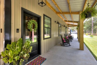 Welcome to this beautifully designed 3BR/2BA barndominium - photo 10