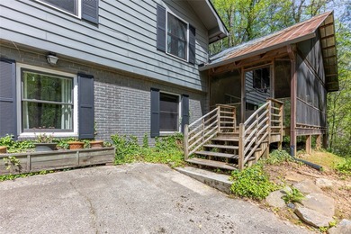 Tucked at the end of a quiet cul-de-sac, 138 Stillwagon Lane - photo 2