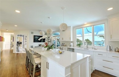 STUNNING WATERFRONT RETREAT ON THE SAKONNET RIVER. Welcome to - photo 18