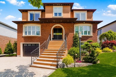 Welcome to 115 Lincoln Street! This extraordinary custom - photo 1