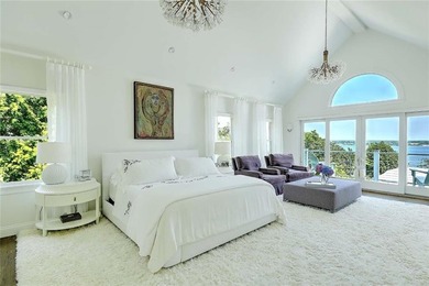 STUNNING WATERFRONT RETREAT ON THE SAKONNET RIVER. Welcome to - photo 24