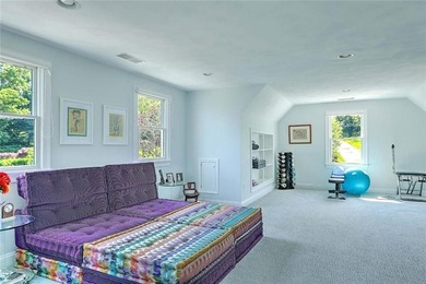 STUNNING WATERFRONT RETREAT ON THE SAKONNET RIVER. Welcome to - photo 34