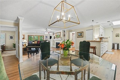 Welcome to this handsome and inviting 2-bedroom, 2-bathroom - photo 7