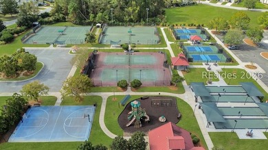 Welcome to 4 Southington Circle in the prestigious gated - photo 44