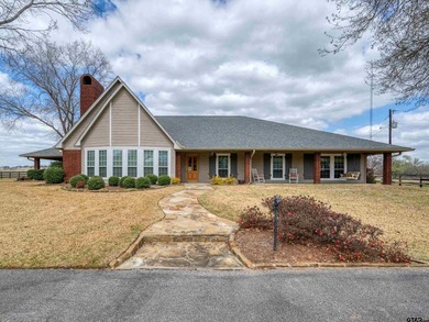 Lake Home For Sale in Frankston, Texas