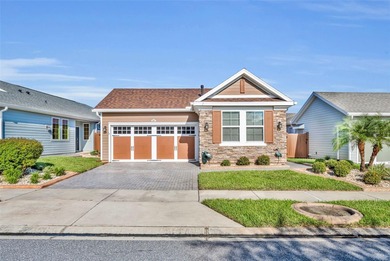 Schoolhouse Lake Area Home For Sale in Groveland Florida