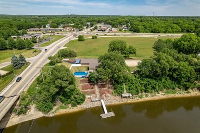 This exceptional 2,007 square foot ranch offers riverfront - photo 6