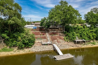 This exceptional 2,007 square foot ranch offers riverfront - photo 7